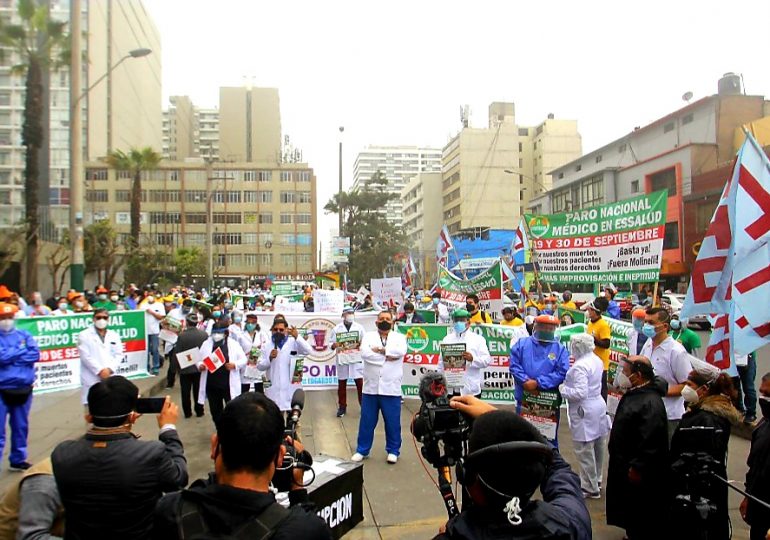 Dirigentes médicos de SINAMSSOP de todo el país solicitaron a Francisco Sagasti nombramiento de nuevo Presidente de EsSalud