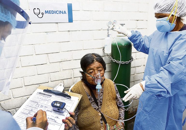 Centros de salud debilitados para la nueva variante y la segunda ola