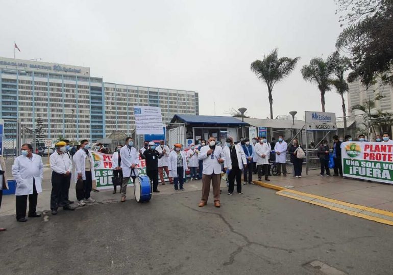 Hoy se realizó último plantón de protesta de cuerpos médicos del SINAMSSOP