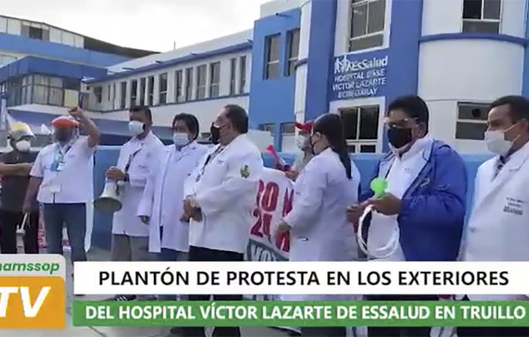 Médicos de la Red Asistencial realizaron plantón de protesta
