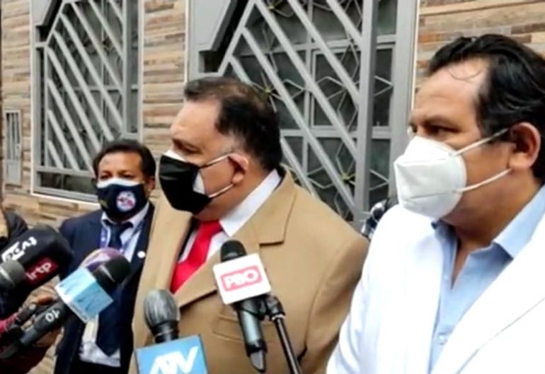 Oscar Ugarte y Fiorella Molinelli serán removidos de sus cargos de ser proclamado presidente Pedro Castillo