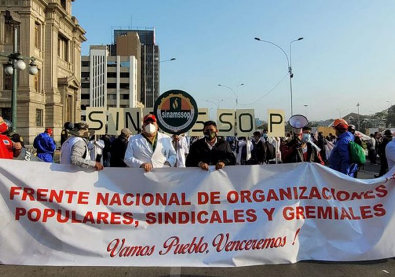 Secretario general del SINAMSSOP entrega proyecto de ley en beneficio de CAS