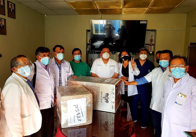 Secretario general entregó equipamiento para actividades gremiales y mejora de la zona de estar de los cuerpos médicos de Arequipa