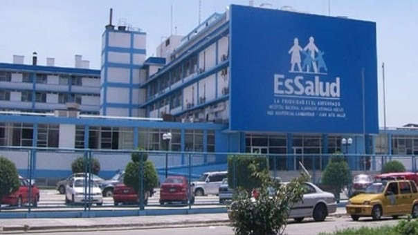 Secretario general del SINAMSSOP solicitó se declare en emergencia al Hospital Nacional Almanzor Aguinaga por exposición al peligro