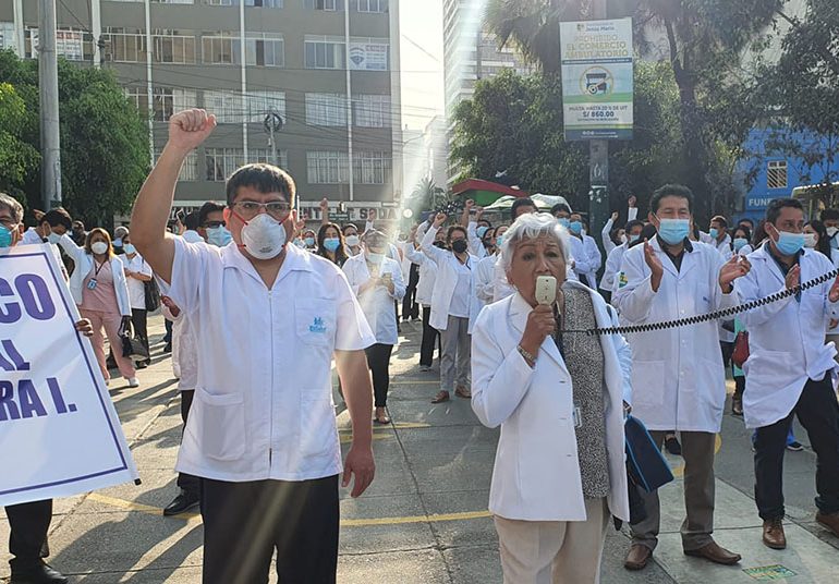 Por encima de agresiones de tecnólogos contra médicos SINAMSSOP sustentó que unidad orgánica es inviable y constituye intrusismo
