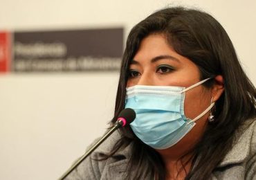 Betssy Chávez: denuncian presunto plagio de ministra de Trabajo en tesis para obtener título de abogada