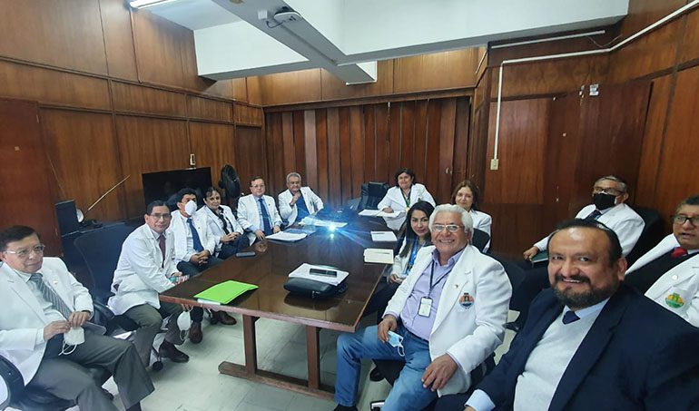 SINAMSSOP acreditó ante EsSalud a Comisión Negociadora del Pliego de Reclamos 2015 que debe propiciar pago del bono por cierre de pliego