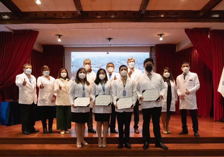 SINAMSSOP saludó graduación éxitosa de siete residentes químicos farmacéuticos en hospitales Edgardo Rebagliati, Guillermo Almenara y Alberto Sabogal