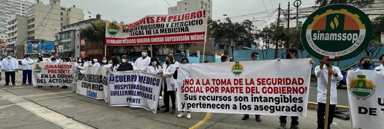 Médicos protestan en EsSalud y denuncian presiones políticas que buscan aprobación de ilegal Unidad Orgánica de Tecnología Médica