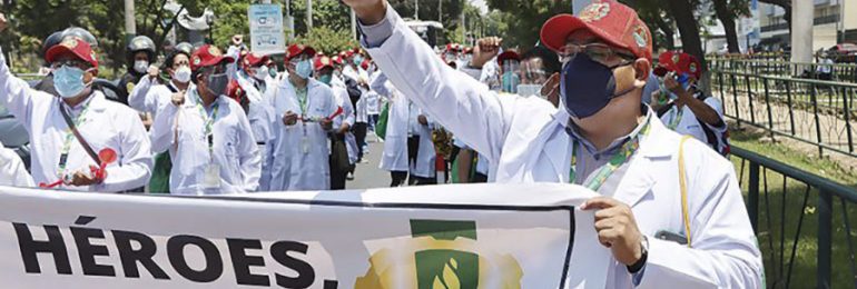 Este miércoles 19 médicos especialistas de EsSalud realizarán protesta por denegación de sus solicitudes de extensión de la carrera médica