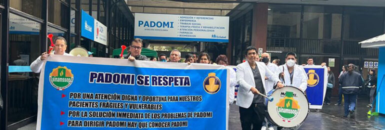 Médicos de PADOMI protestaron para exigir solución inmediata ante crisis asistencial que están atravesando los últimos meses