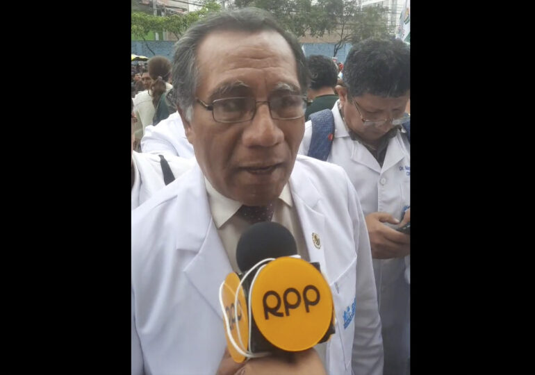 #EnVivo: personal de Essalud acatan huelga nacional indefinida y realizan plantón en su sede central en Jesús María